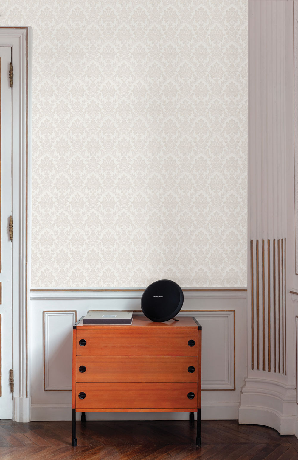 White-cream baroque wallpapera, A65401, Vavex 2026