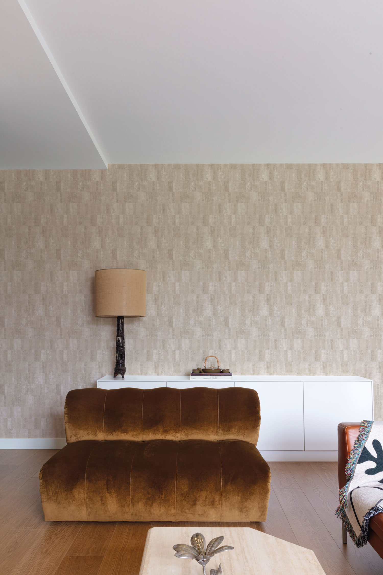 Gray-beige geometric non-woven wallpaper, A69401, Omura, Grandeco