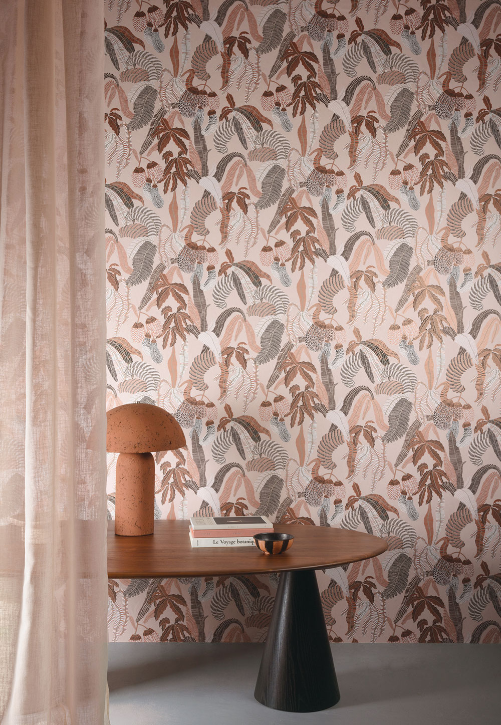 Non-woven wallpaper, pink, leaves, ROM004, Romance, Masureel
