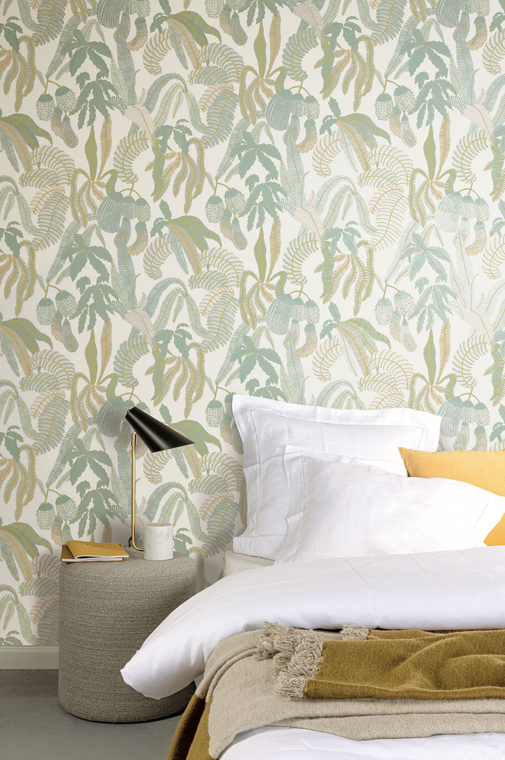 Non-woven wallpaper, green, leaves, ROM005, Romance, Masureel