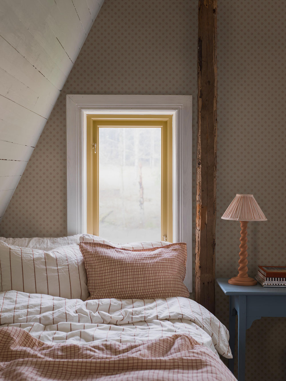 Wallpaper, brown, flowers, 5806, Nordic Folk, Borastapeter