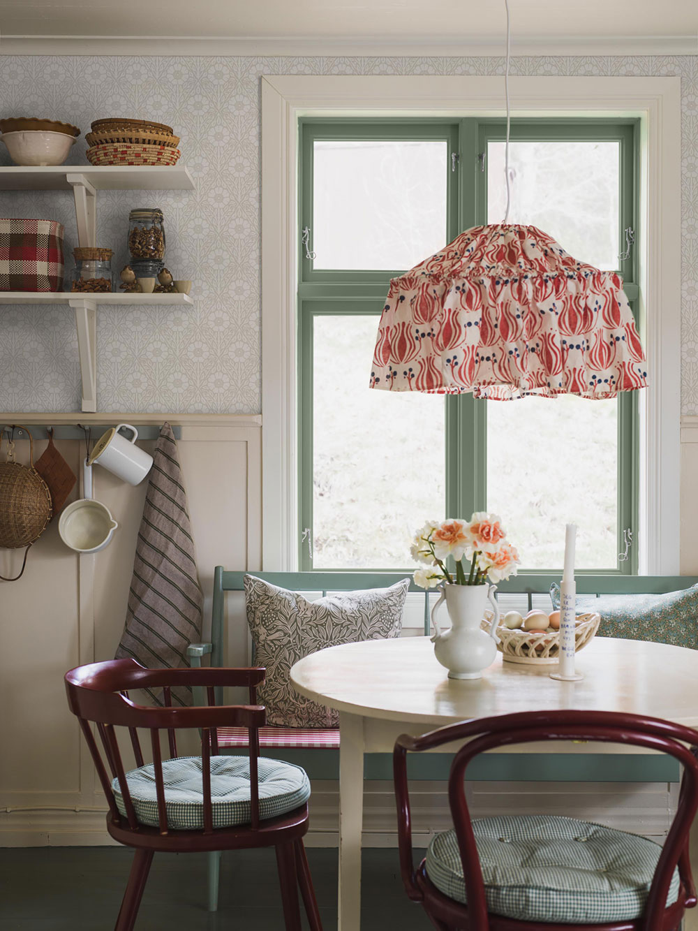 Wallpaper, grey-white, flowers, 5815, Nordic Folk, Borastapeter